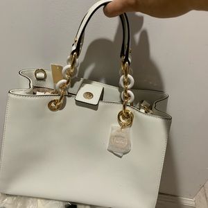 Brand new Michael Kors shoulder bag